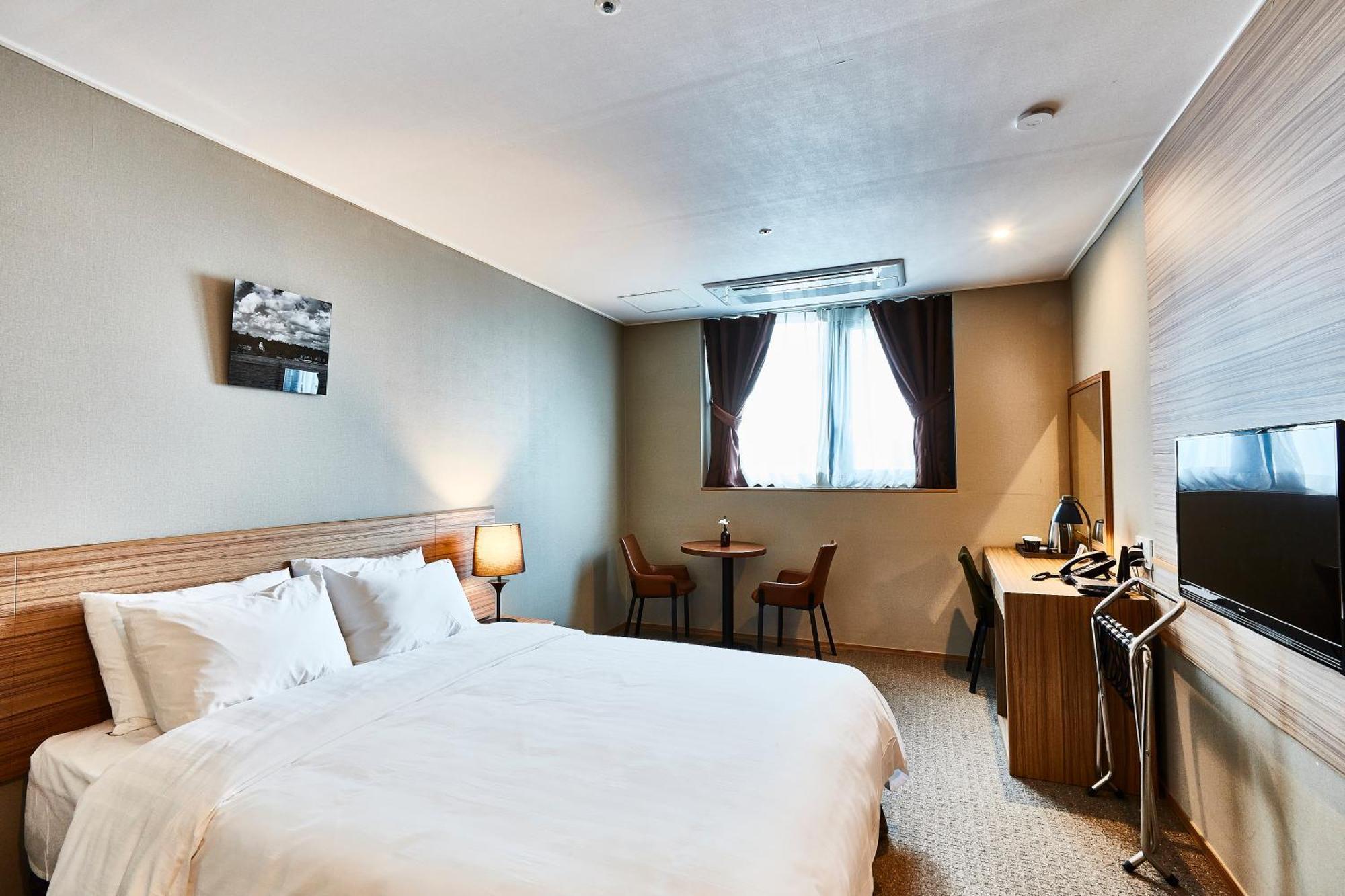 Golden Harbor Hotel Pyeongtaek Exterior foto