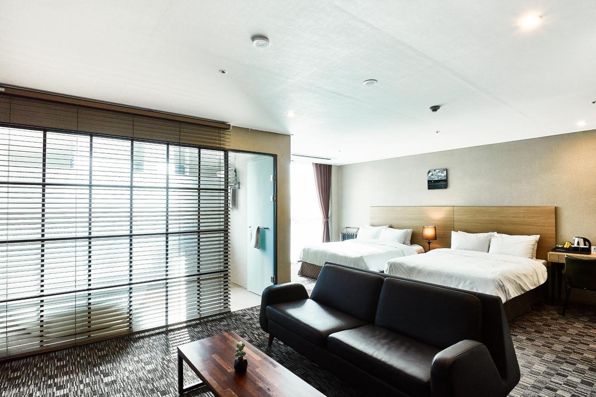 Golden Harbor Hotel Pyeongtaek Exterior foto